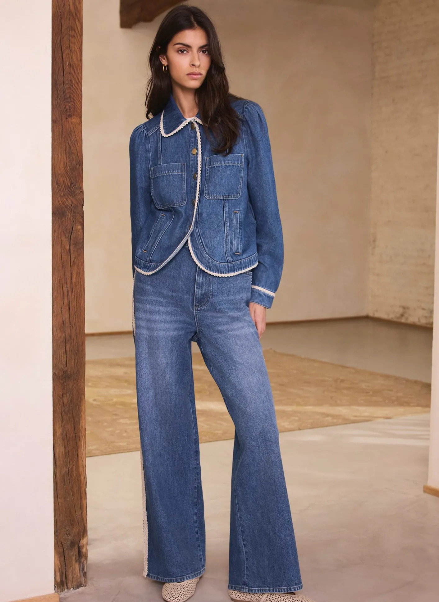 Best Mid Indigo Crochet Trim Straight Jeans Jeans|Straight Jeans