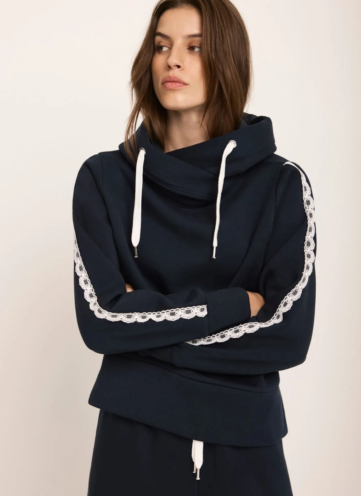 Sale Crochet Trim Hoodie Sweatshirts|Sweatshirts